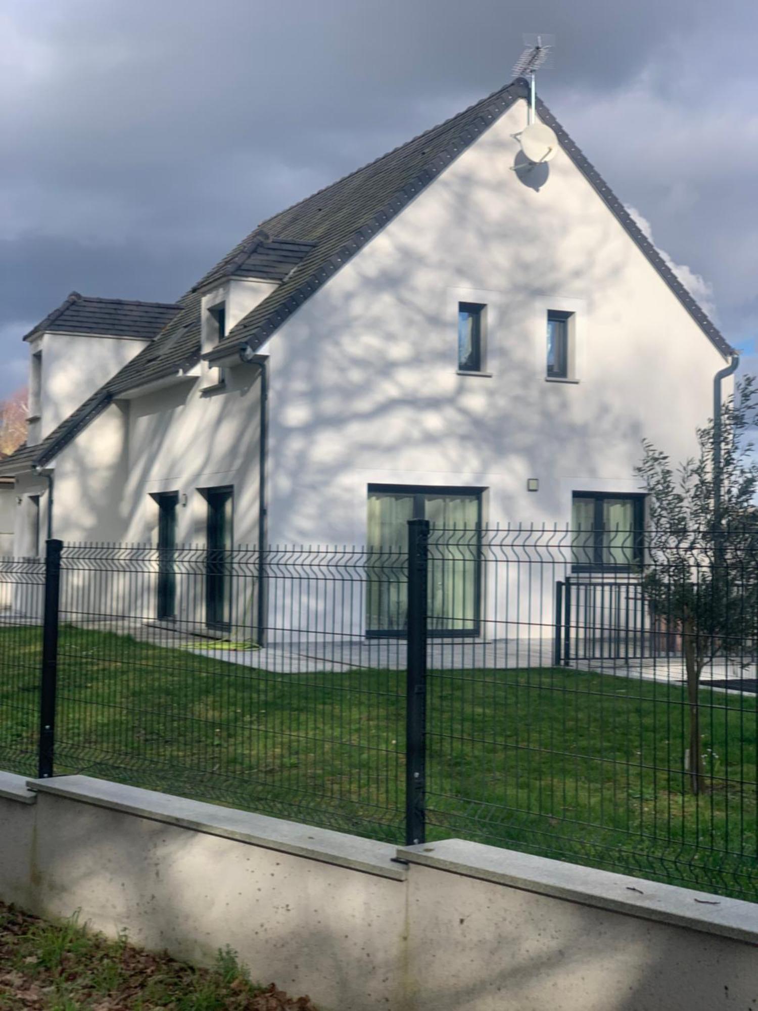 Ferienhaus Maison Recente Tres Spacieuse